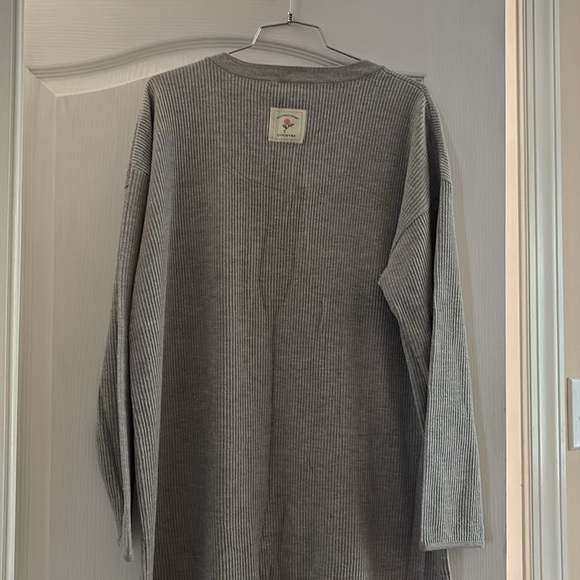 VINTAGE Victoria’s Secret Country Maxi Gray Nightgown - Picture 2 of 11